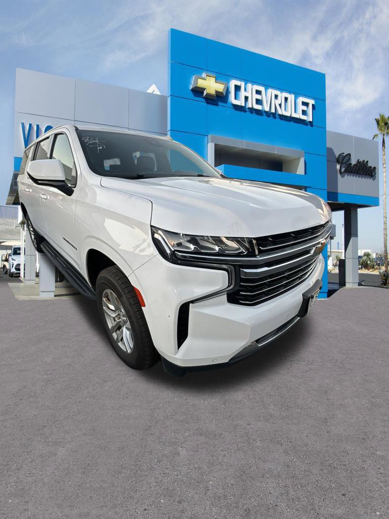 Used 2023 Chevrolet Suburban LT RWD image 3