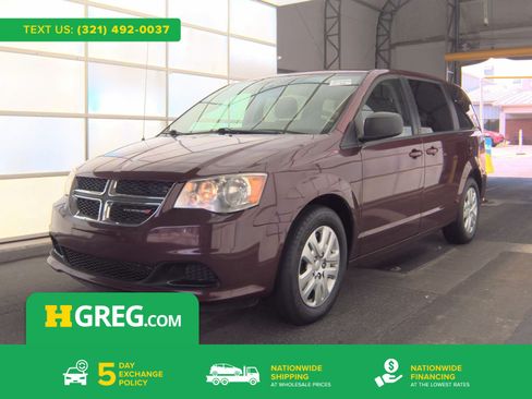Used 2018 Dodge Grand Caravan SE FWD image 1