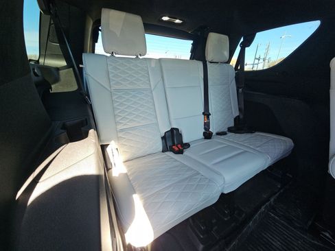 Used 2025 Cadillac Escalade V w/ LPO, Floor Liner Package image 20