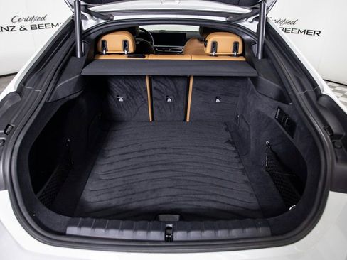 Used 2022 BMW i4 eDrive40 w/ Premium Package image 9