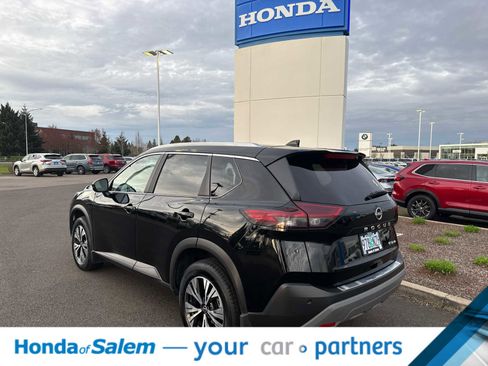 Used 2023 Nissan Rogue SV w/ SV Premium Package image 4