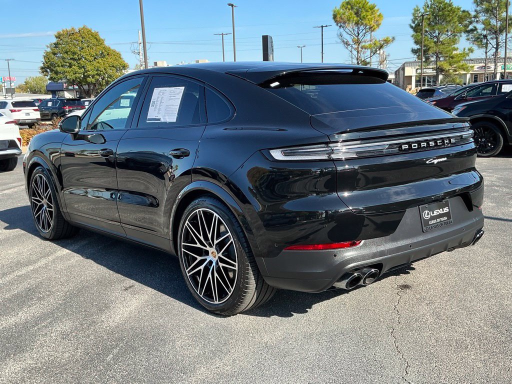 Used 2026 Porsche Cayenne Coupe AWD/4WD image 5