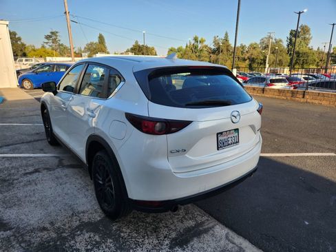 Used 2021 MAZDA CX-5 Sport FWD image 3