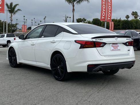 Used 2022 Nissan Altima 2.5 SR w/ Midnight Edition Package AWD/4WD image 40