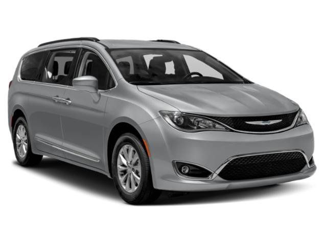 Used 2019 Chrysler Pacifica Touring-L FWD image 9