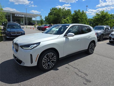 Used 2026 BMW X3 xDrive30i w/ Premium Package AWD/4WD image 7