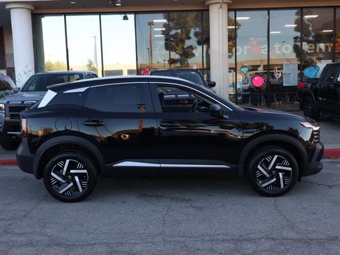 New 2026 Nissan Kicks SV image 3