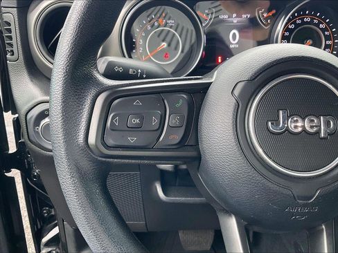 Used 2022 Jeep Wrangler Sport AWD/4WD image 21