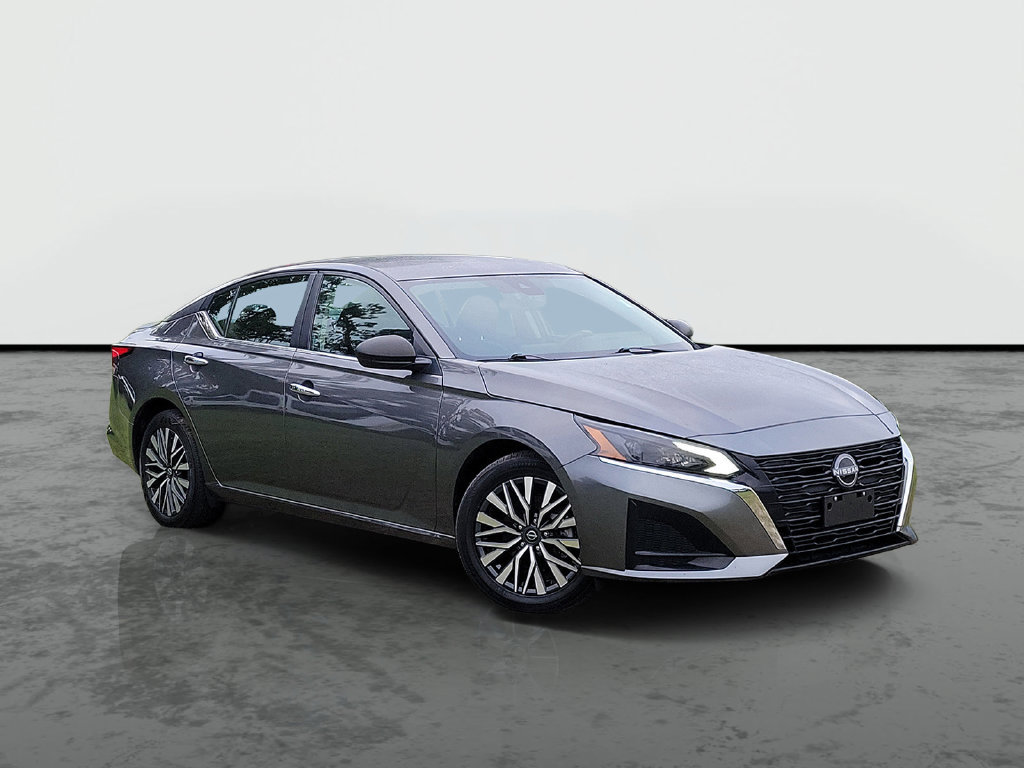 Used 2025 Nissan Altima 2.5 SV FWD 360° Tour