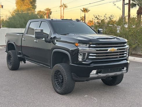 Used 2020 Chevrolet Silverado 2500 High Country w/ Technology Package image 1