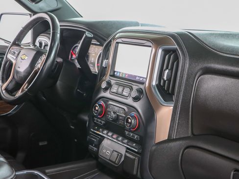 Used 2021 Chevrolet Silverado 1500 High Country image 30