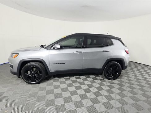Used 2020 Jeep Compass Latitude image 8