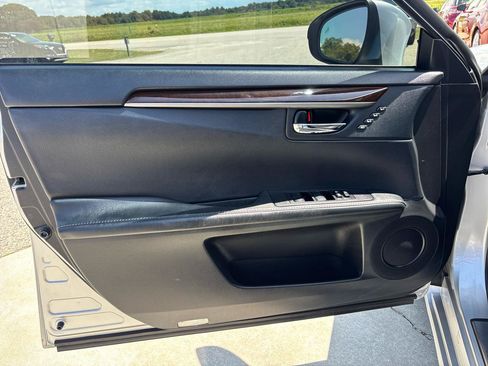 Used 2014 Lexus ES 350 w/ Premium Package FWD image 20