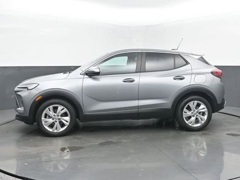 Certified 2024 Buick Encore GX Preferred w/ Comfort Package FWD image 2