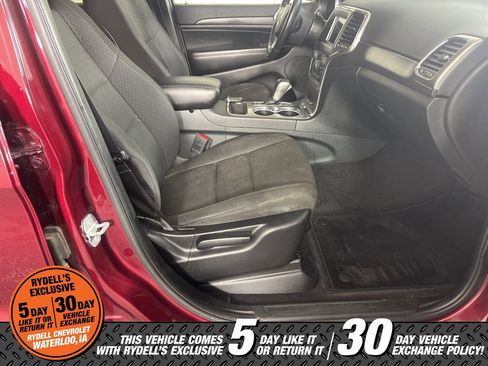 Used 2018 Jeep Grand Cherokee Laredo image 15