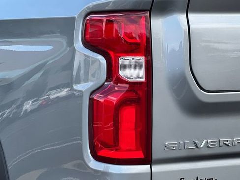 Used 2024 Chevrolet Silverado 1500 ZR2 w/ Technology Package image 50