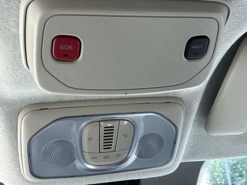 Used 2025 RAM ProMaster 2500 w/ U-Haul Equipment Group FWD image 47