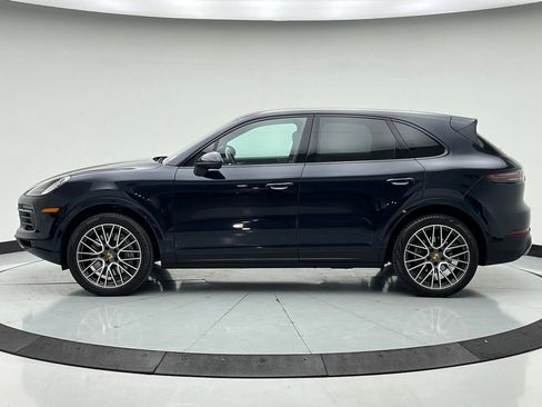 Used 2021 Porsche Cayenne image 2