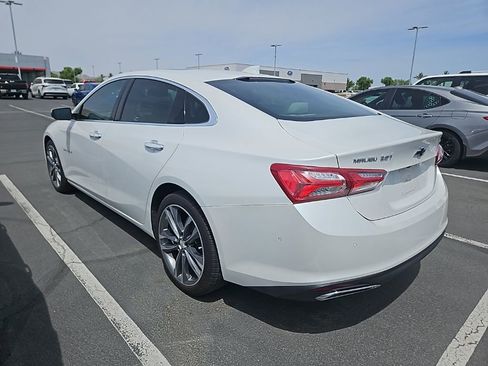 Used 2019 Chevrolet Malibu Premier w/ Sun and Wheel Package image 2