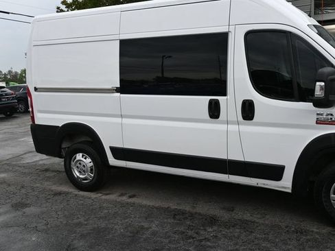 Used 2019 RAM ProMaster 2500 w/ Premium Appearance Group FWD image 21