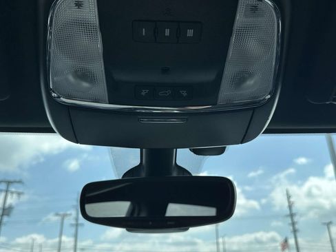 Used 2019 Jeep Grand Cherokee Limited AWD/4WD image 30