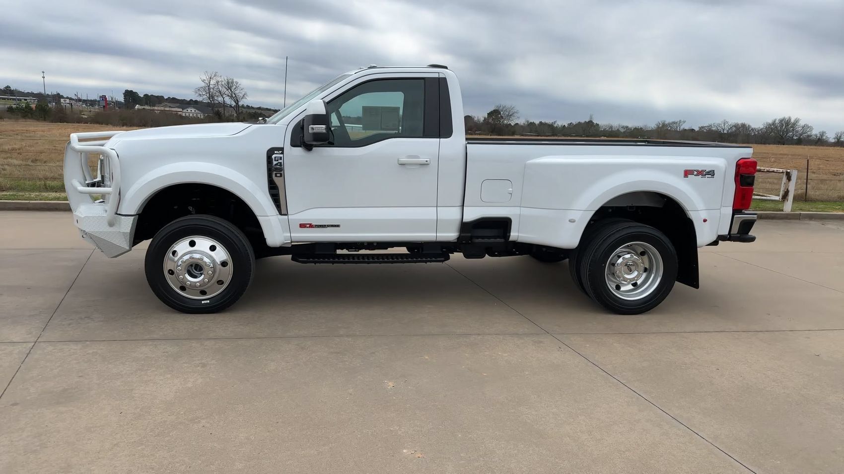 Used 2025 Ford F450 XLT w/ 360-Degree Camera Package AWD/4WD image 5