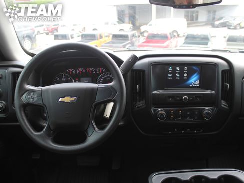 Used 2018 Chevrolet Silverado 1500 Custom w/ Custom Convenience Package AWD/4WD image 14