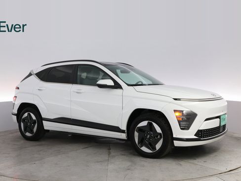 Used 2024 Hyundai Kona Limited image 5
