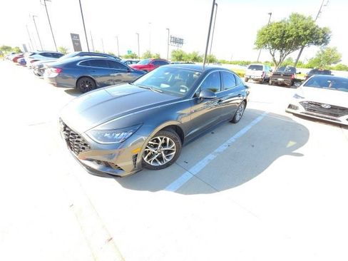 Used 2022 Hyundai Sonata SEL FWD image 1