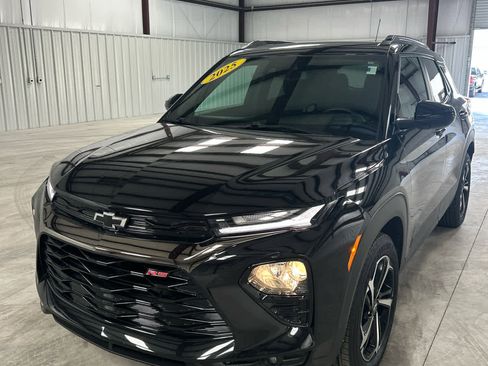 Used 2023 Chevrolet TrailBlazer RS w/ Convenience Package image 2