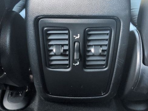 Used 2024 Dodge Durango SXT image 18