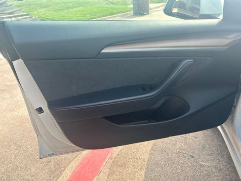 Used 2023 Tesla Model 3 Standard Range RWD image 11