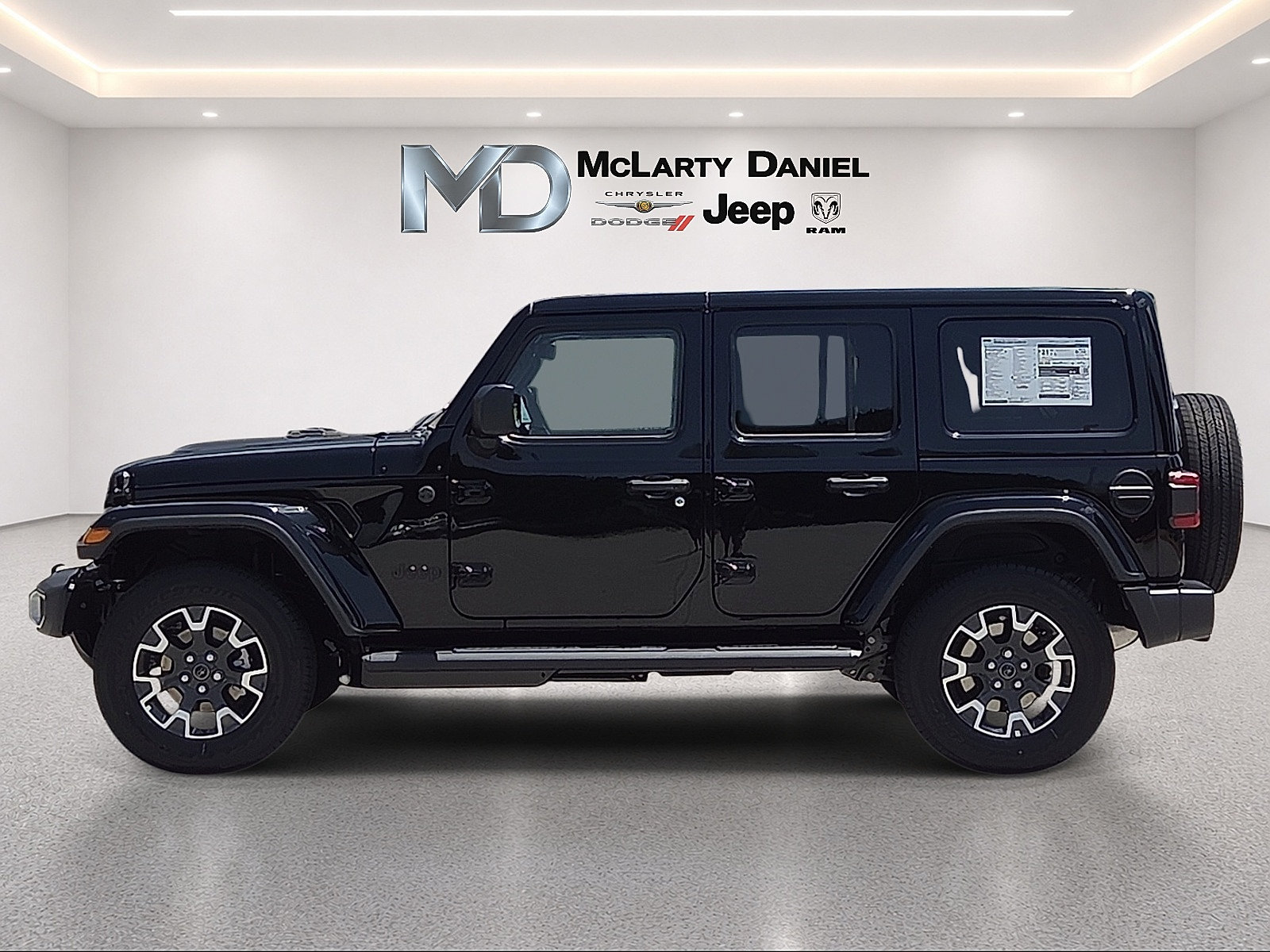 New 2026 Jeep Wrangler Unlimited Sahara w/ Safety Group AWD/4WD image 3