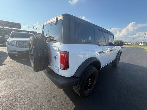 Used 2024 Ford Bronco Black Diamond AWD/4WD image 3
