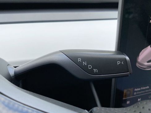 Used 2020 Tesla Model 3 Standard Range Plus image 15