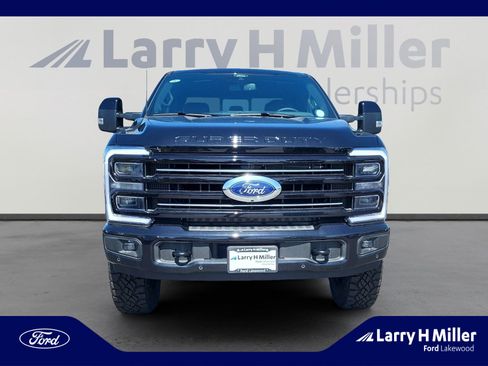 New 2025 Ford F350 Platinum w/ Tremor Off-Road Package image 8