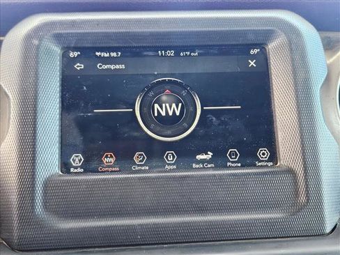 Used 2021 Jeep Gladiator Willys image 11