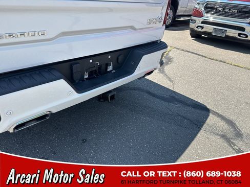 Used 2022 Chevrolet Silverado 1500 High Country w/ Technology Package AWD/4WD image 13