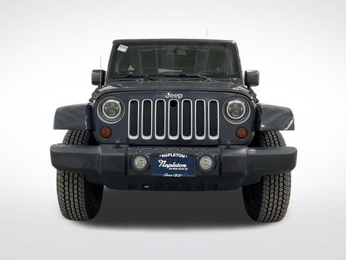 Used 2016 Jeep Wrangler Unlimited Sahara w/ Connectivity Group AWD/4WD image 5