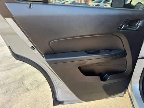 Used 2015 Chevrolet Equinox LT w/ Driver Convenience Package image 17