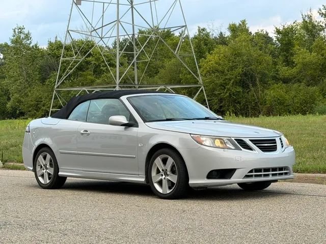 Used 2009 Saab 9-3 2.0T FWD image 1