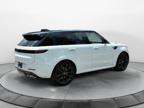 Used 2025 Land Rover Range Rover Sport Dynamic SE AWD/4WD image 7