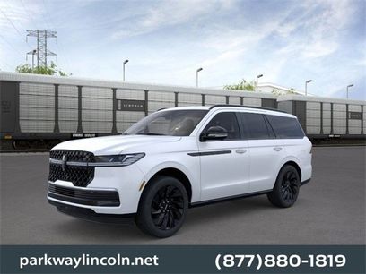 New 2025 Lincoln Navigator Reserve w/ Jet Appearance Package