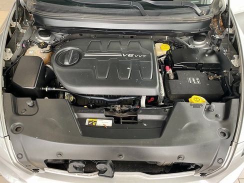 Used 2016 Jeep Cherokee Latitude w/ Cold Weather Group image 24