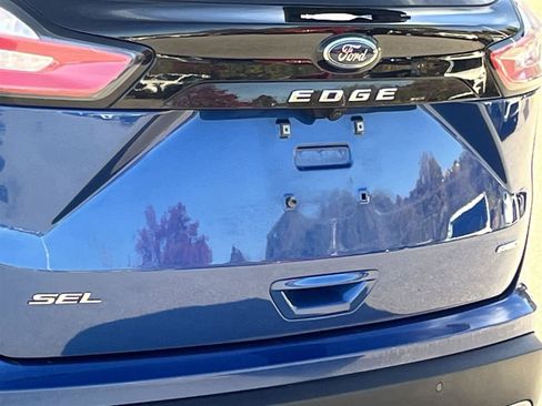 Used 2023 Ford Edge SEL image 10