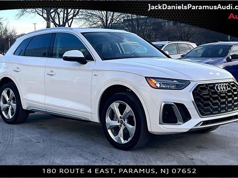 Used 2023 Audi Q5 2.0T Premium Plus w/ Premium Plus Package image 9