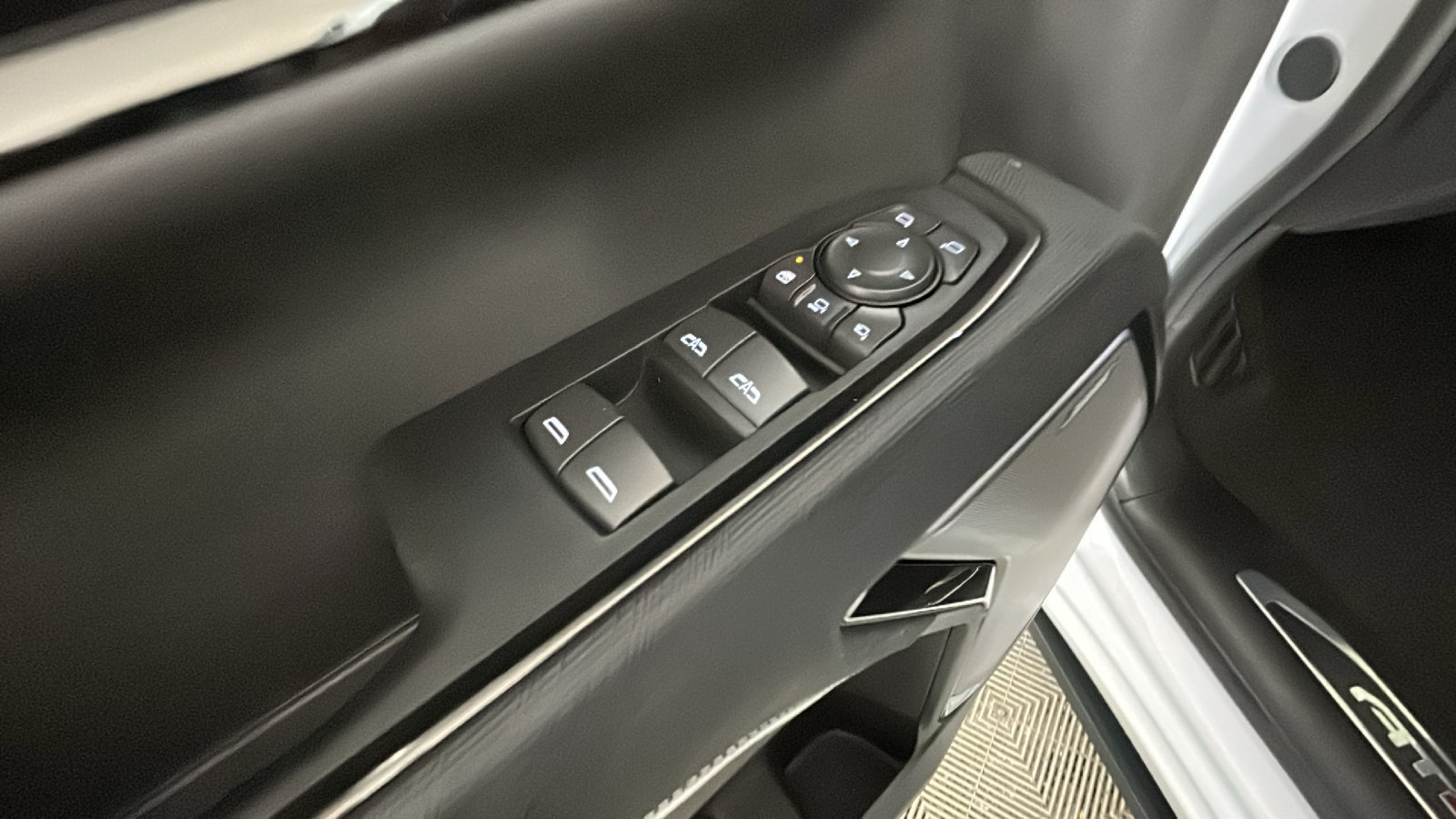 Used 2026 GMC Sierra 2500 AT4X AWD/4WD image 13