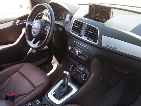Used 2018 Audi Q3 2.0T Premium AWD/4WD image 10