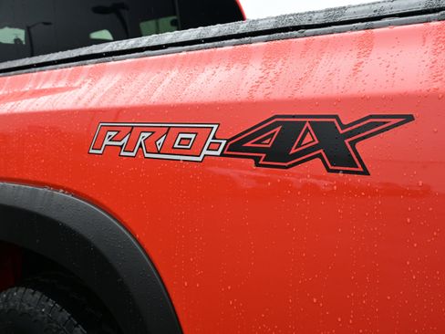 New 2026 Nissan Frontier PRO-4X w/ Pro-4x Convenience Package image 10