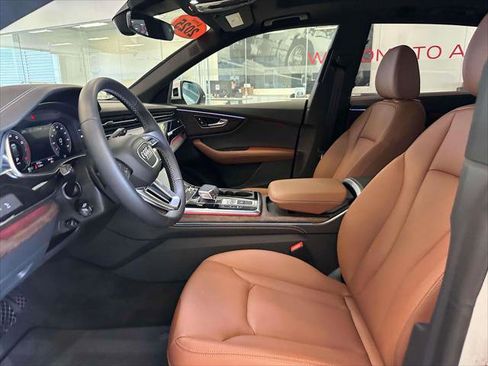 Used 2025 Audi Q8 Premium Plus w/ Premium Plus Package image 27